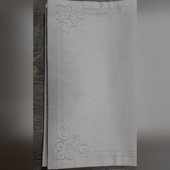 NEW FIELDCREST Luxury Washable Set of 5 Placemats & Napkins Beige Embroidered - Picture 4 of 6